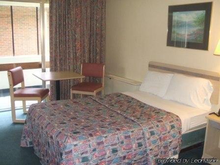 Regency Inn And Conference Center Clinton الغرفة الصورة