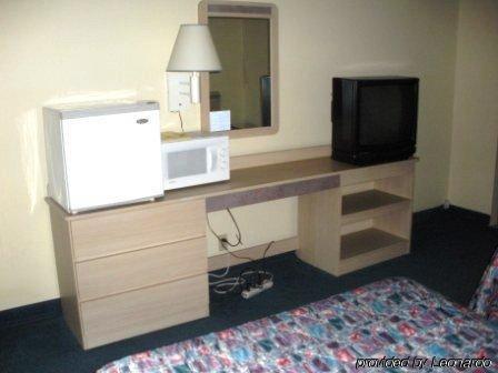 Regency Inn And Conference Center Clinton الغرفة الصورة