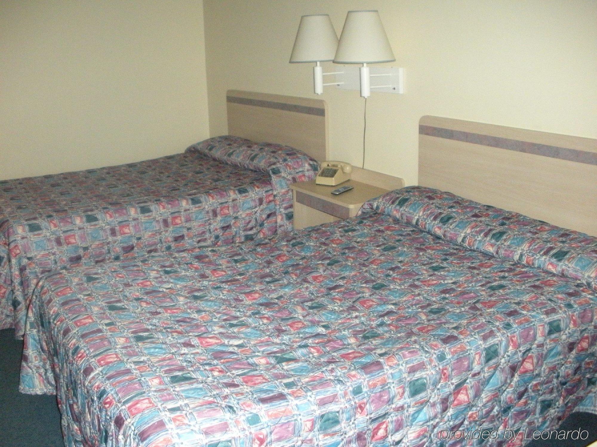 Regency Inn And Conference Center Clinton الغرفة الصورة